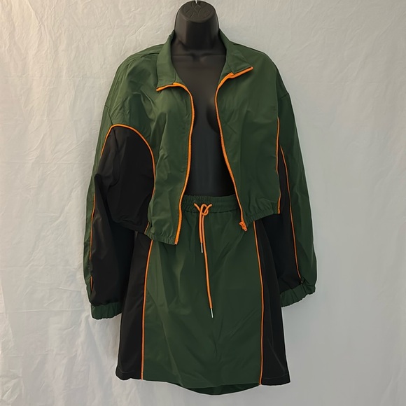 SHEIN Sxy Women's Size 1XL New with Tag Cropped Windbreaker & Matching Skirt - Picture 1 of 5